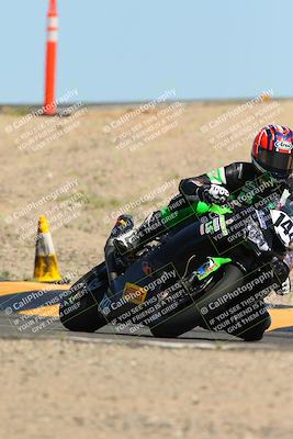 media/Apr-06-2024-CVMA (Sat) [[e845d64083]]/Race 9 Supersport Middleweight/